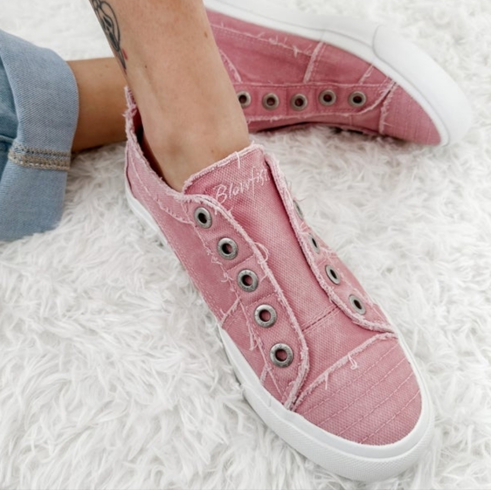 Sale Blowfish Malibu Play Distressed Women's Pink Slip On Sneakers